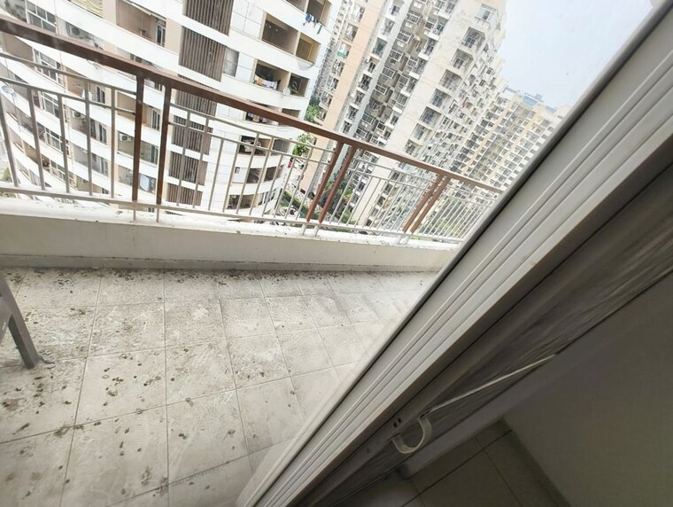 Balcony, gulshan-vivante 4 Bedroom 2645 Sq.Ft. Apartment In Sector 137 Noida 10460309