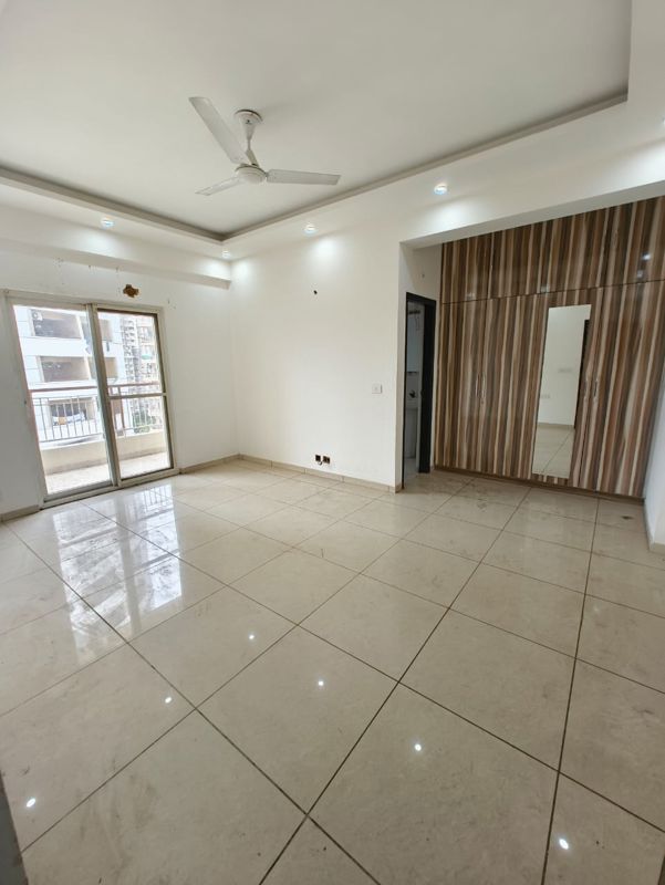4 BHK + Servant Room 2645 Sq.Ft. Apartment in Gulshan Vivante