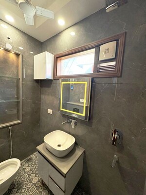 Attached Bathroom in 2 BHK Builder Floor at Kalkaji – for Rent