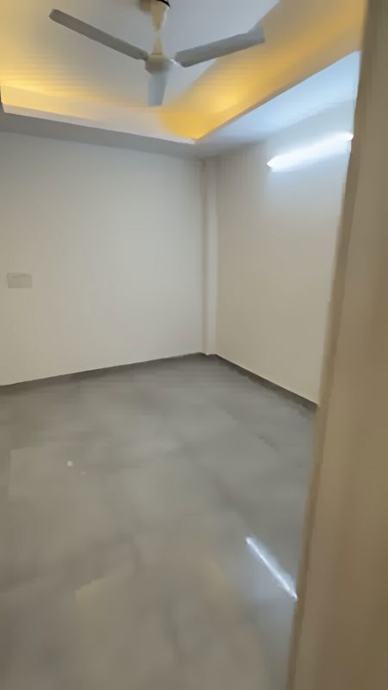 Room, rajpur khurd extension 2 Bedroom 75 Sq.Yd. Builder Floor In Rajpur Khurd Extension Delhi 10443307