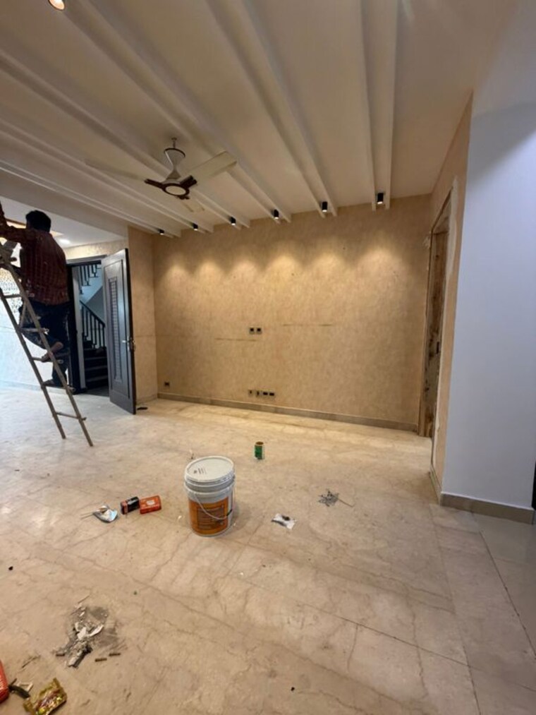 Bathroom, sector 15 ii 3 Bedroom 2000 Sq.Ft. Builder Floor In Sector 15 ii Gurgaon 10460329