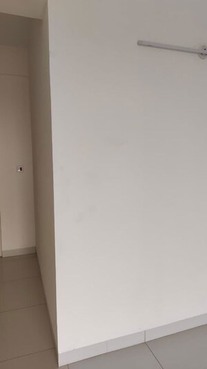 Room in 1.5 BHK Apartment at Bren Northern Lights, Jakkuru – for Rent