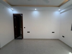 Room in 3 BHK Builder Floor at Rajpur – for Sale