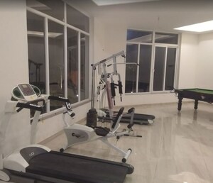 Team Area in 3.5 BHK Apartment at Corona Graceiux, Sector 76 – for Sale