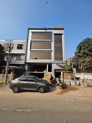  Office Space For Rent in Chitrakoot