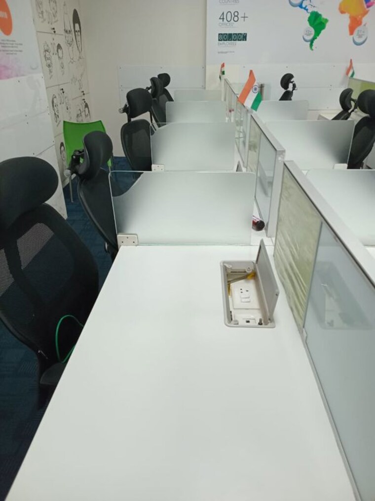 Team Area, hn-safal-mondeal-heights Commercial Office Space 1923 Sq.Ft. In Ramdevnagar Ahmedabad 10460355