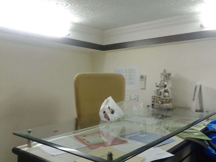 undefined, om-heera-panna-mall Commercial Office Space 250 Sq.Ft. In Andheri West Mumbai 10460369