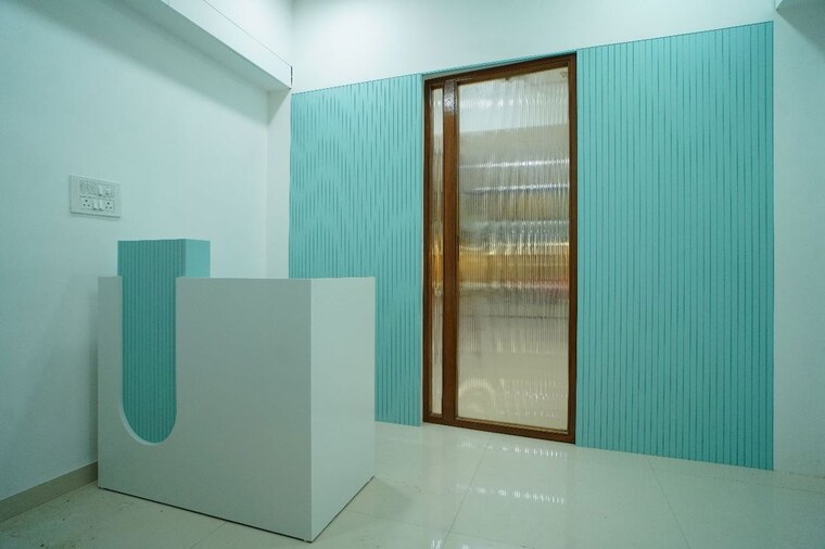 Room, vaishnodevi circle Commercial Office Space 788 Sq.Ft. In Vaishnodevi Circle Ahmedabad 10460389