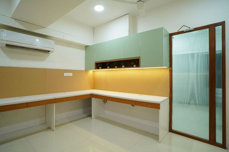 undefined, vaishnodevi circle Commercial Office Space 788 Sq.Ft. In Vaishnodevi Circle Ahmedabad 10460389