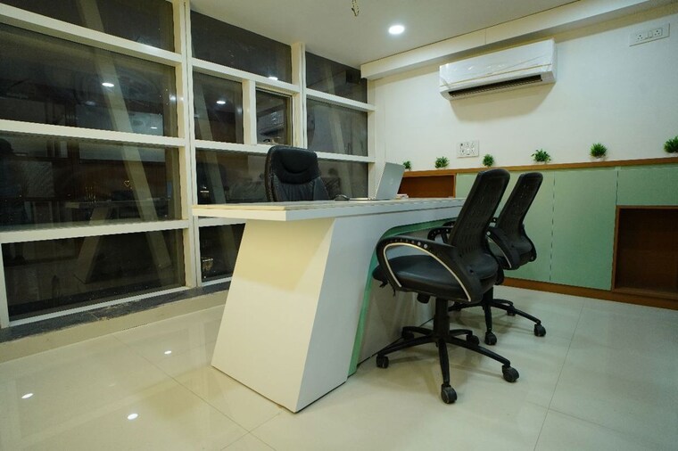 Team Area, vaishnodevi circle Commercial Office Space 788 Sq.Ft. In Vaishnodevi Circle Ahmedabad 10460389