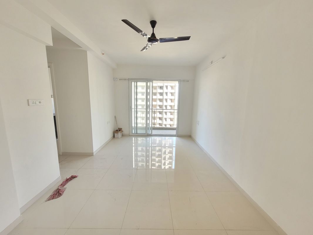 1.5 BHK + Store Room 550 Sq.Ft. Apartment in Godrej Emerald