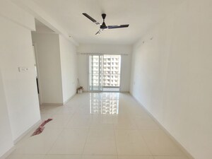 1.5 BHK Apartment For Rent in Godrej Emerald, Ghodbunder Road