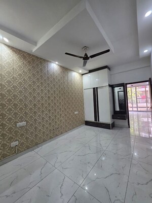 Room in 3 BHK Builder Floor at Preet Colony – for Sale