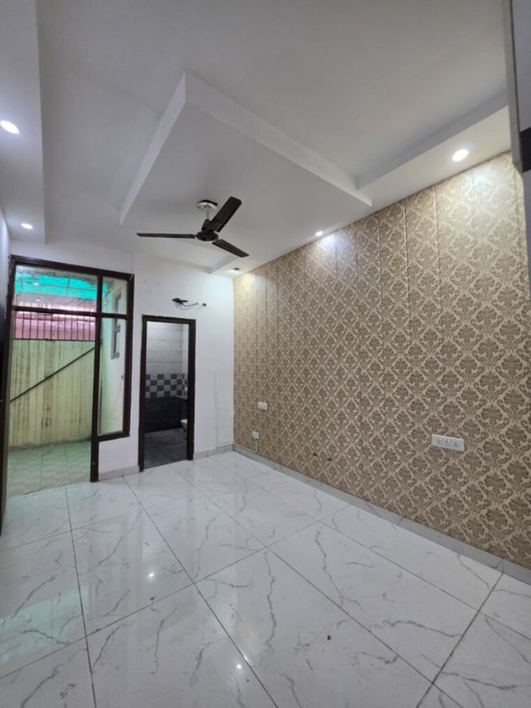 Bedroom, preet colony 3 Bedroom 1250 Sq.Ft. Builder Floor In Preet Colony Zirakpur 10460407