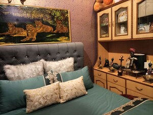 Living Room in 5 BHK Independent House at Sector 21 – for Sale