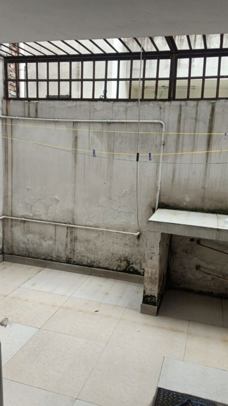 Bathroom, saini khera 1 Bedroom 550 Sq.Ft. Builder Floor In Saini Khera Gurgaon 10460436