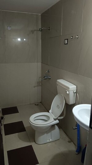 Bathroom in 1 BHK Builder Floor at Saini Khera – for Rent