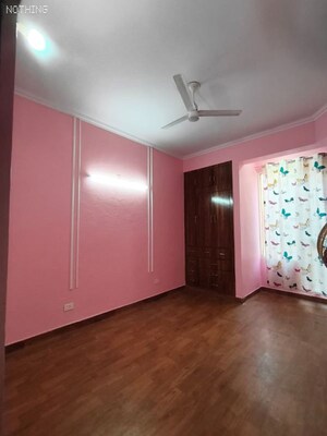 Room in 2 BHK Builder Floor at Sector 52 – for Rent