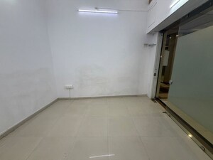  Office Space For Rent in Rustomjee Eaze Zone Mall, Malad West