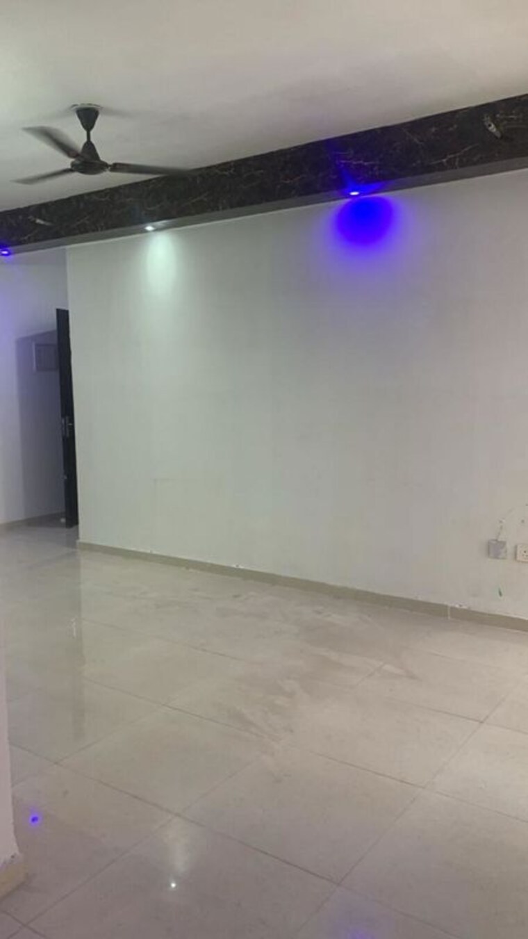 Room, signature-the-millennia-2 2 Bedroom 600 Sq.Ft. Apartment In Sector 37d Gurgaon 10460482