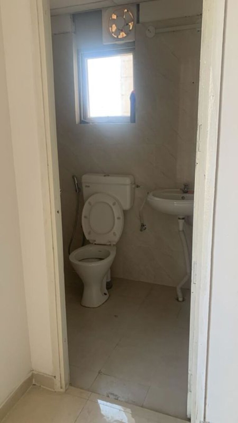 Bathroom, signature-the-millennia-2 2 Bedroom 600 Sq.Ft. Apartment In Sector 37d Gurgaon 10460482