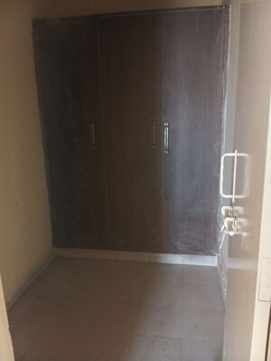3.5 BHK Apartment For Rent in Nandakini Alaknanda Estate, Amar Shaheed Path