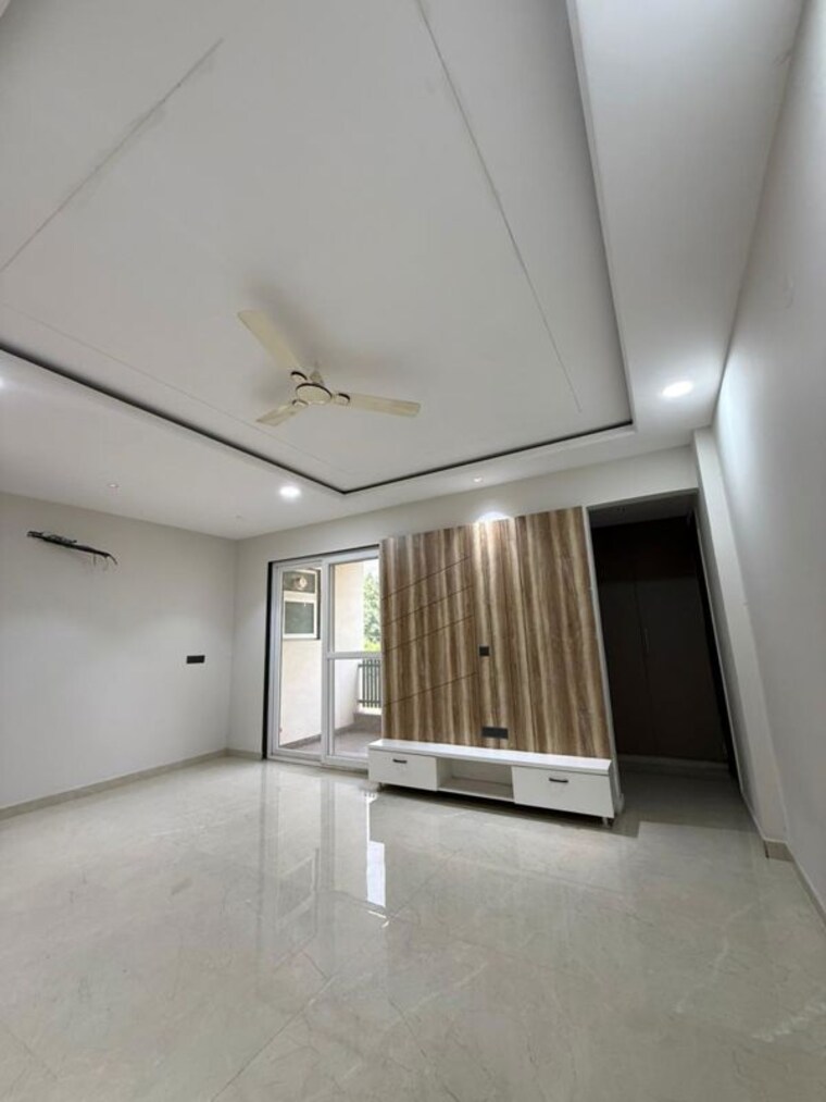Room, sector 21c 4 Bedroom 535 Sq.Yd. Builder Floor In Sector 21c Faridabad 10460509
