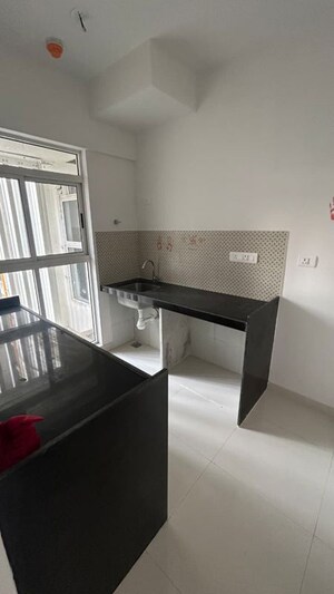 Kitchen in 1.5 BHK Apartment at Lodha Upper Thane, Anjur – for Sale
