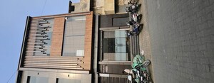  Showroom – Exterior View View at Mahavir Colony - for Rent