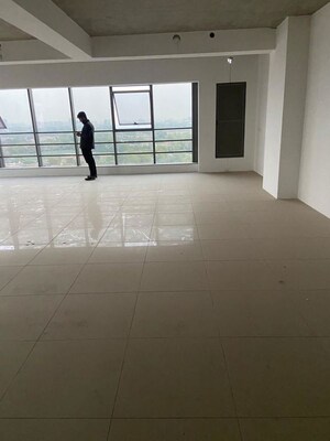 Room in  Office Space at Swati Trinity, Shela – for Rent
