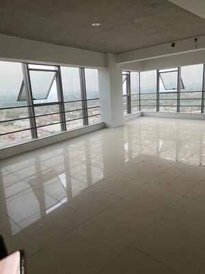 Room in  Office Space at Swati Trinity, Shela – for Rent