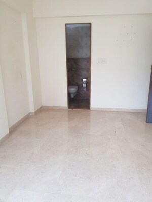 Bedroom in 2 BHK Apartment at Chembur – for Rent
