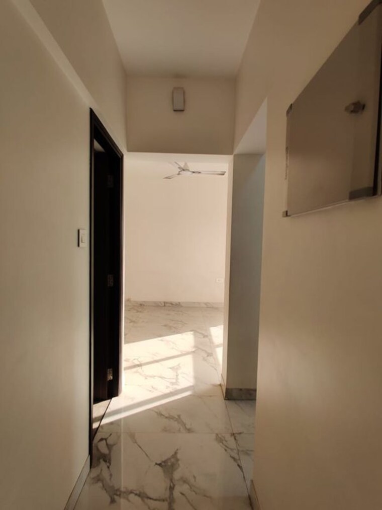 Bathroom, raheja-ridgewood 1.5 Bedroom 630 Sq.Ft. Apartment In Goregaon East Mumbai 10460571