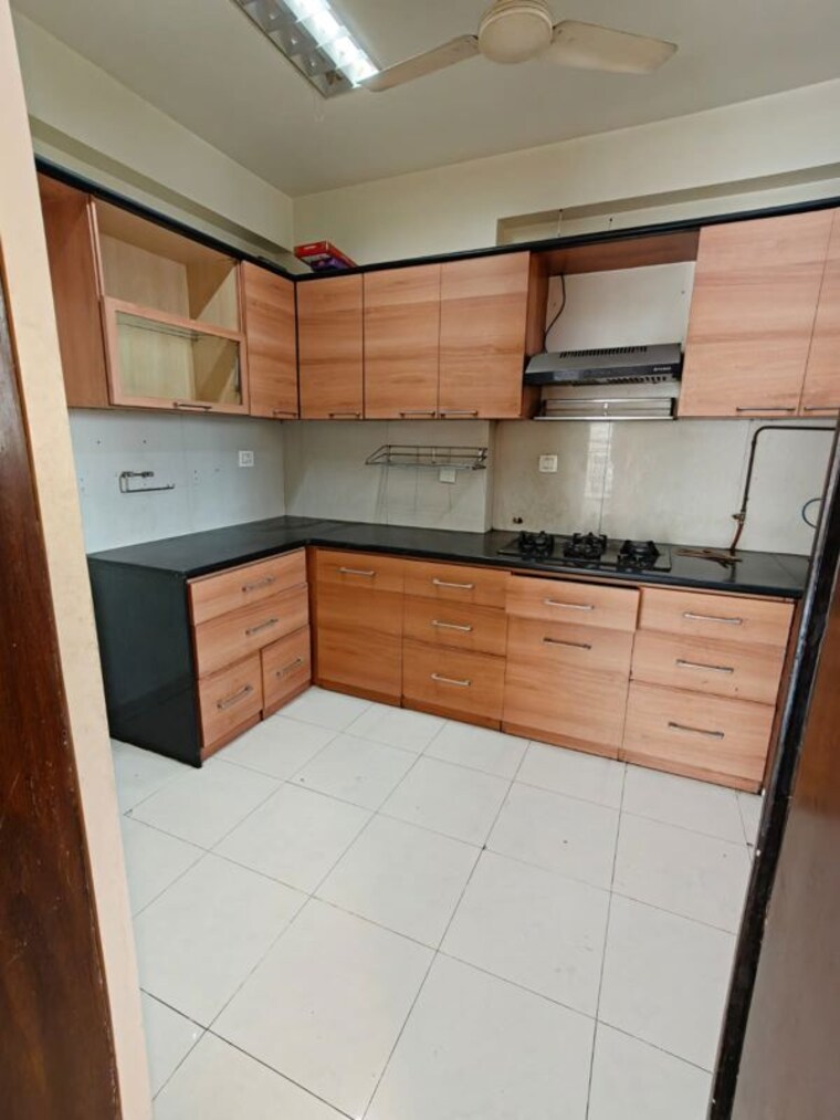 Kitchen, hiranandani-estate-spring-hill 3 Bedroom 1150 Sq.Ft. Apartment In Ghodbunder Road Thane 10460599