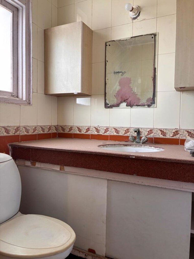 Kitchen, lalleshwari-vatika-cghs 2 Bedroom 1100 Sq.Ft. Apartment In Sector 21d Faridabad 10460661