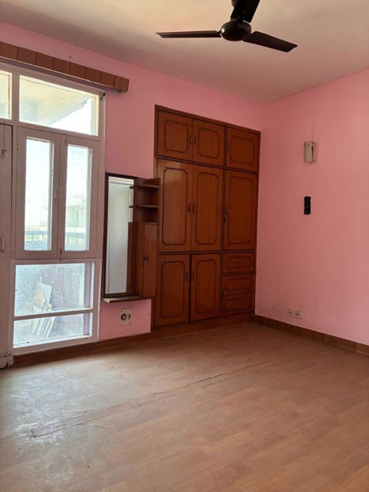 Room, lalleshwari-vatika-cghs 2 Bedroom 1100 Sq.Ft. Apartment In Sector 21d Faridabad 10460661