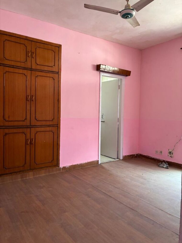 Room, lalleshwari-vatika-cghs 2 Bedroom 1100 Sq.Ft. Apartment In Sector 21d Faridabad 10460661