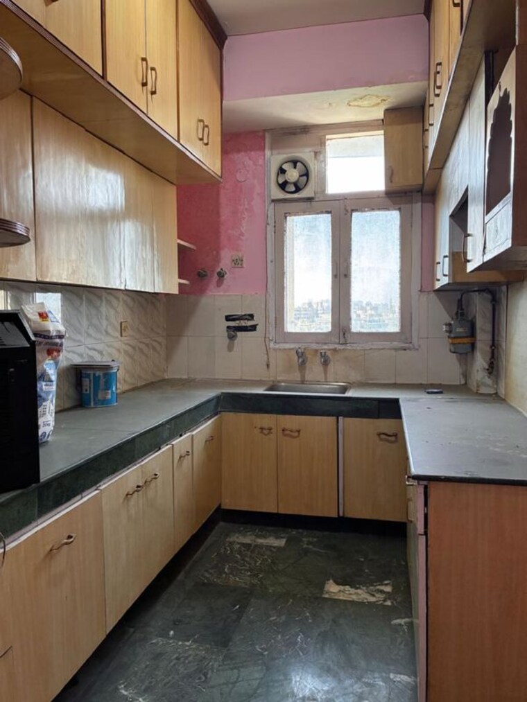 Kitchen, lalleshwari-vatika-cghs 2 Bedroom 1100 Sq.Ft. Apartment In Sector 21d Faridabad 10460661