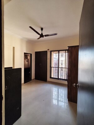 Room in 3 BHK Apartment at Rajhans Dreams, Vasai West – for Rent