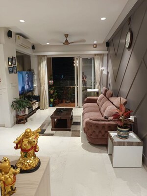 Living Room in 3.5 BHK Apartment at Lodha Fiorenza, Goregaon East – for Rent
