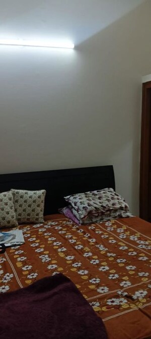 Bedroom in 4 BHK Builder Floor at Safdarjung Enclave – for Rent