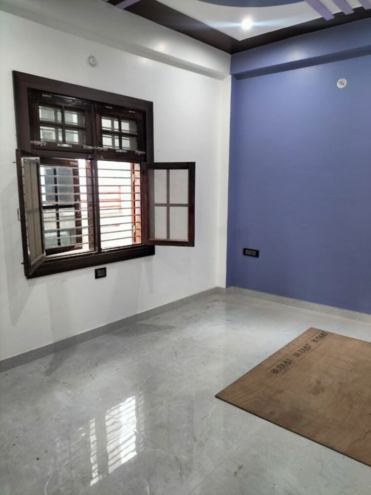 Room, sushant golf city 2 Bedroom 1500 Sq.Ft. Builder Floor In Sushant Golf City Lucknow 10460680