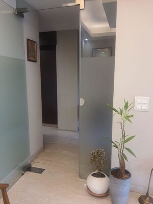 Room in 3 BHK Villa at Safdarjung Enclave – for Rent