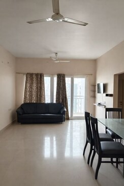 2 BHK Apartment For Sale in Godrej Garden City