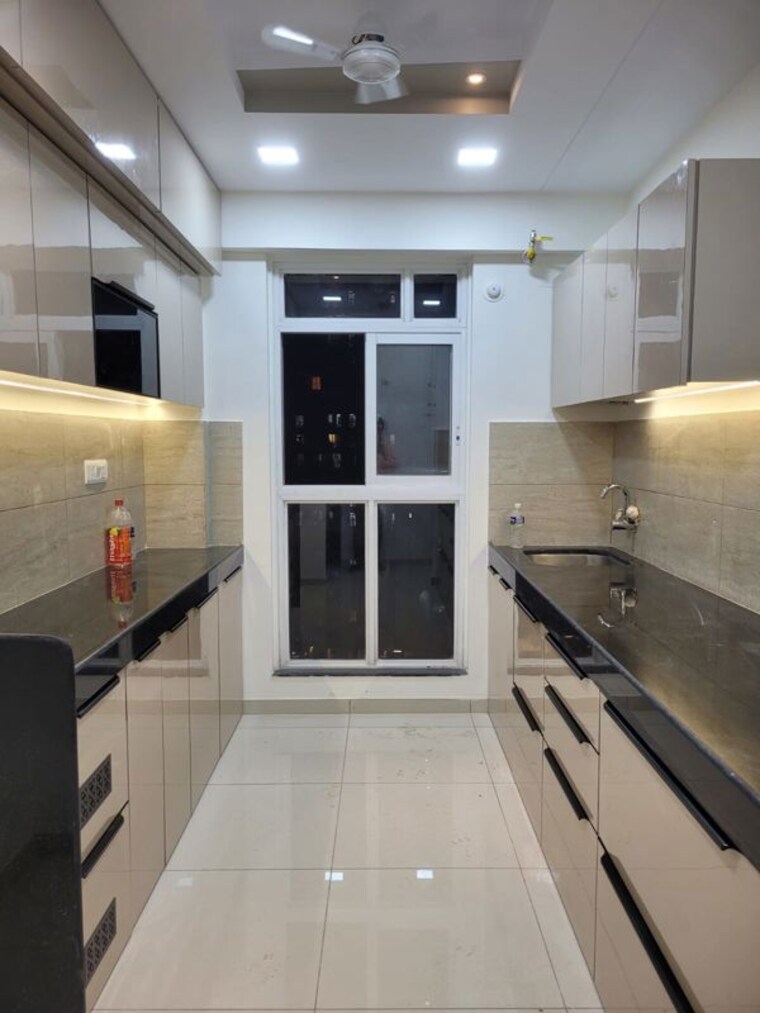 Kitchen, hiranandani-obelia-the-walk 2 Bedroom 680 Sq.Ft. Apartment In Ghodbunder Road Thane 10460716