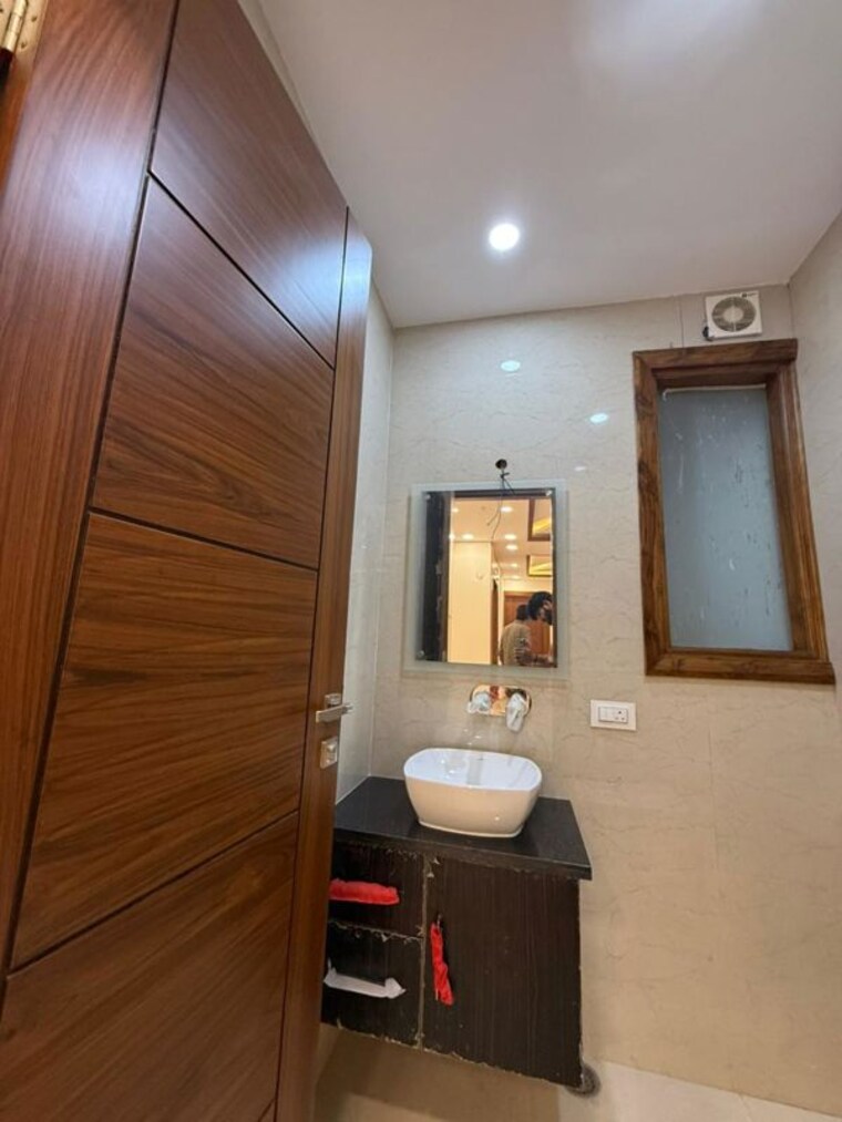 undefined, sector 21c 5 Bedroom 500 Sq.Yd. Builder Floor In Sector 21c Faridabad 10460735