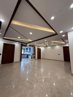 5 BHK + Pooja Room,Servant Room,Study Room,Extra Room,Store Room Builder Floor For Sale in Sector 21C