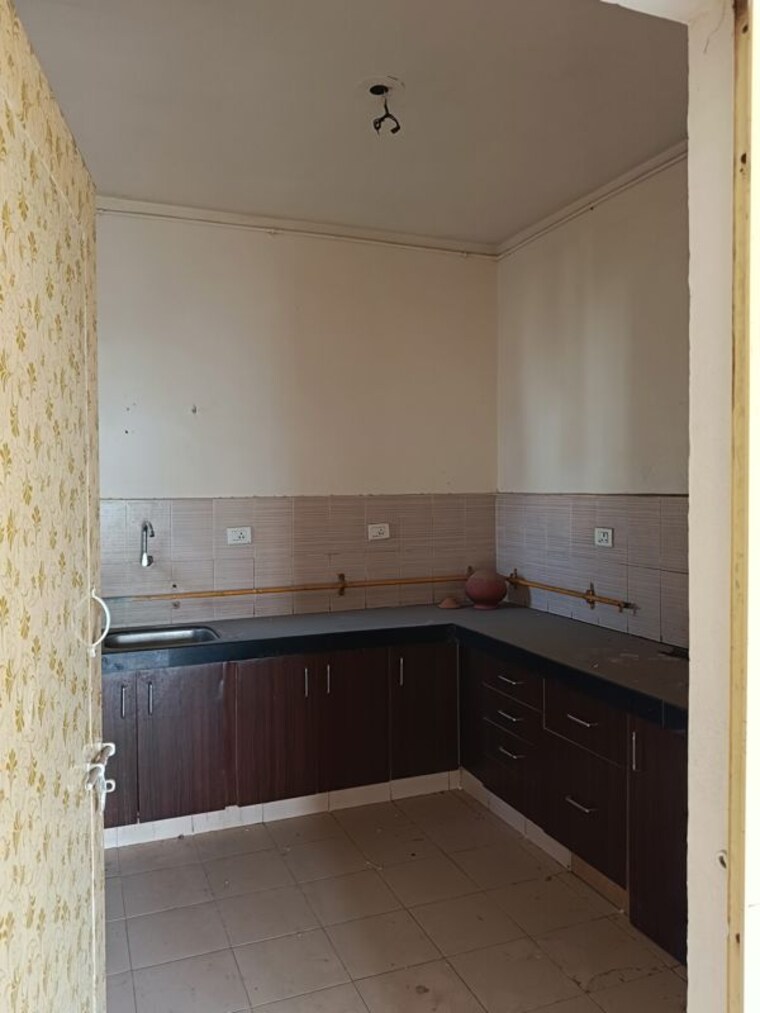 Kitchen, godrej-garden-city 3 Bedroom 1780 Sq.Ft. Apartment In Jagatpur Ahmedabad 9920704