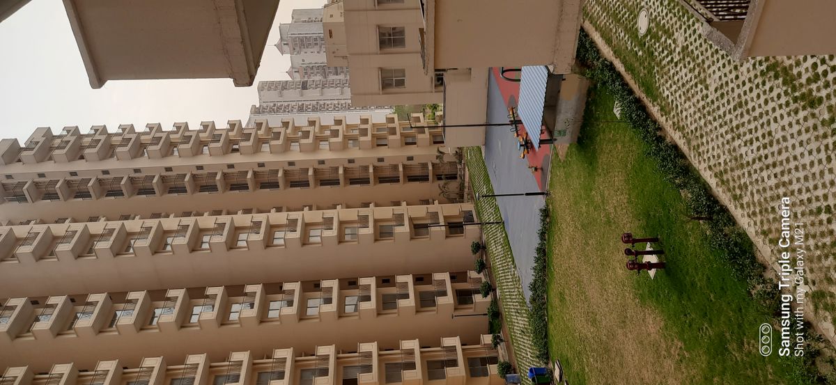 2 BHK +  1050 Sq.Ft. Apartment in MRG The Balcony
