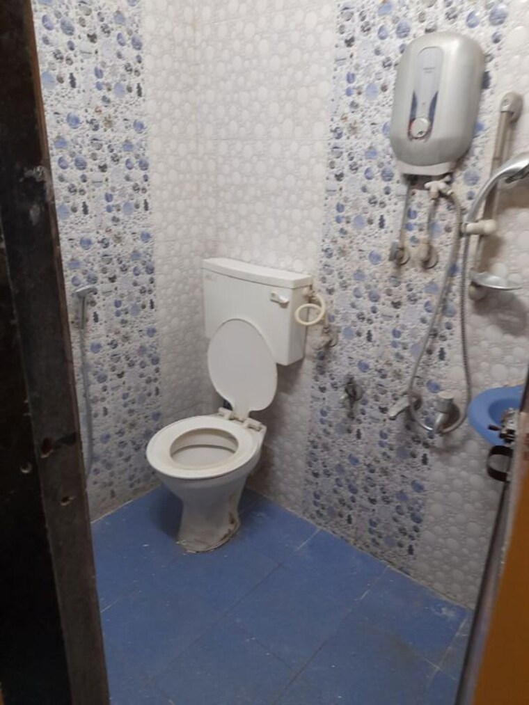 Bathroom, lalani-residency 2 Bedroom 600 Sq.Ft. Apartment In Kavesar Thane 10460759